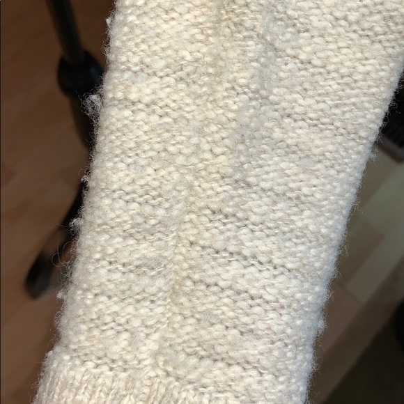 Banana Republic short sweater jacket with sequins - Picture 8 of 8